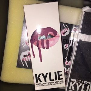 kylie jenner lipstick